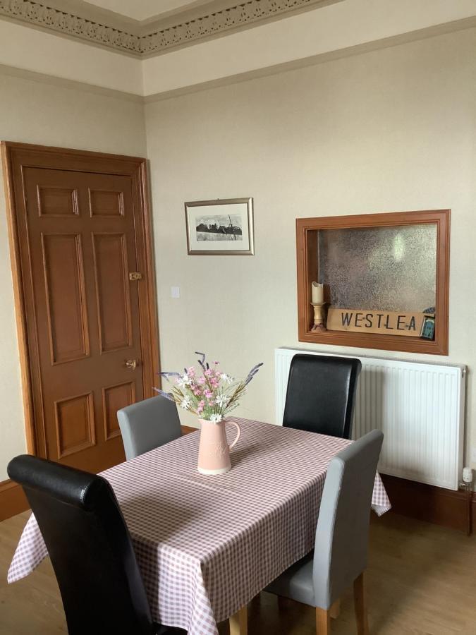 Westlea Bed And Breakfast Thurso Bagian luar foto